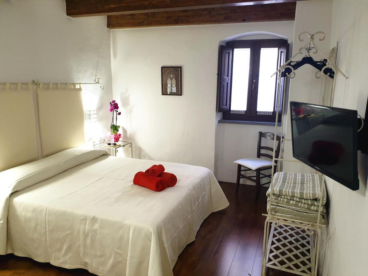 The Templars Guesthouse Santu Lussurgiu Luaran gambar