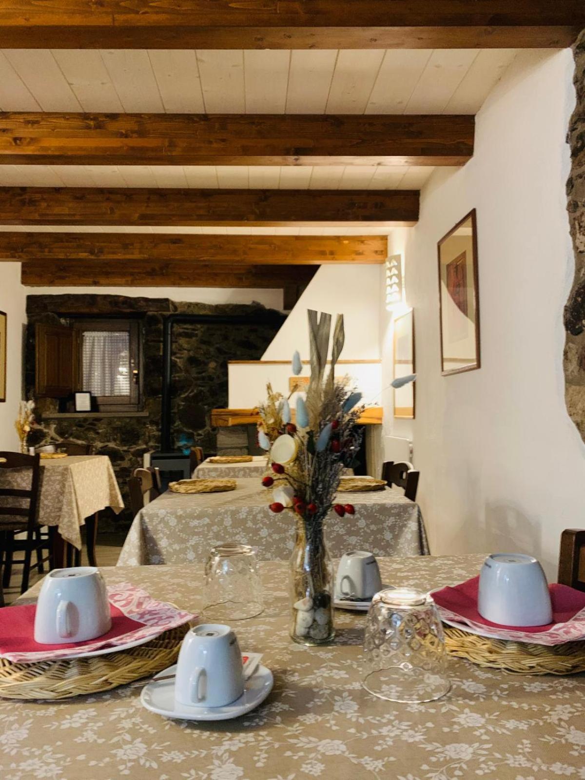 The Templars Guesthouse Santu Lussurgiu Luaran gambar